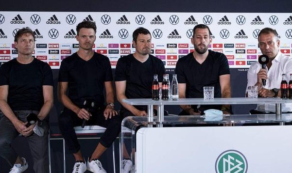 开云体育官网-弗利克宣言：表现好就会入选，用美丽足球重返第一