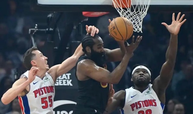 开云体育APP-骑士113-109活塞！莫布里三人盛赞哈登，而哈登两点也成重中之重