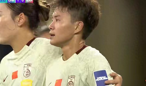 开云体育入口-女足亚洲杯开门红背后：王霜伤退与小组第二的隐忧|孟加拉|中国女足|朝鲜|裁判|韩国_新浪体育_新浪新闻