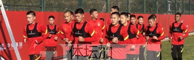 开云-“新”国少先扎紧篱笆 17名新人进队接受考察